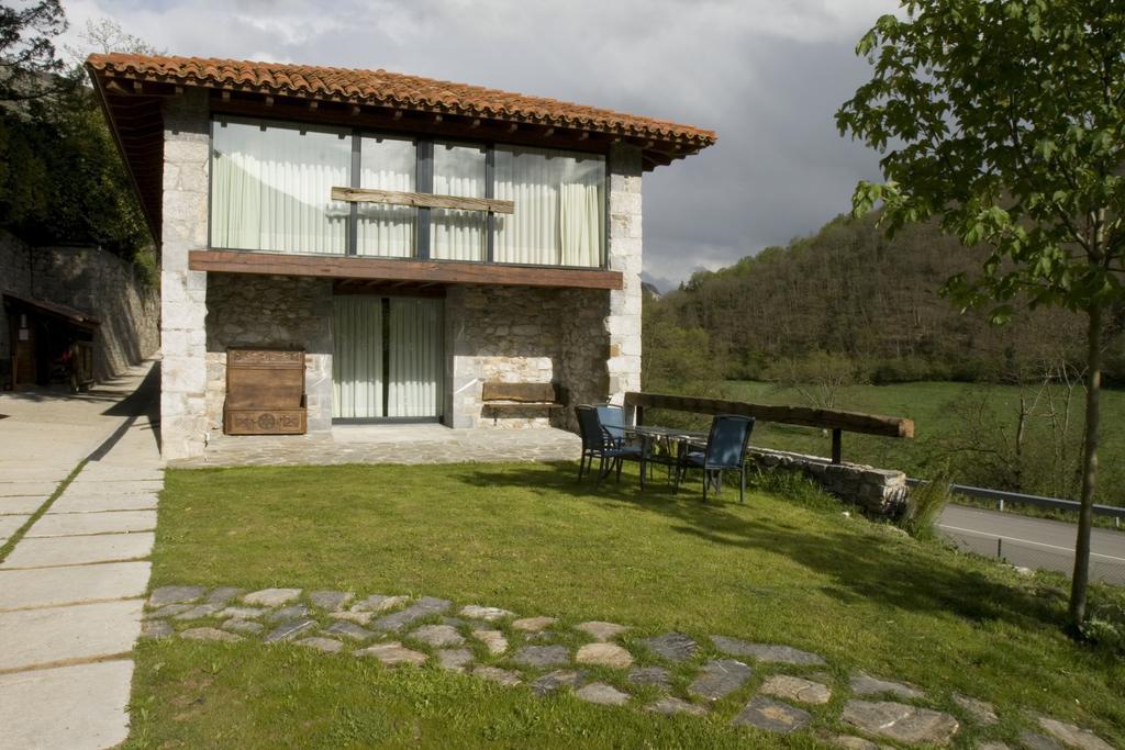 Apartamentos Rurales El Lleron Caso Екстер'єр фото